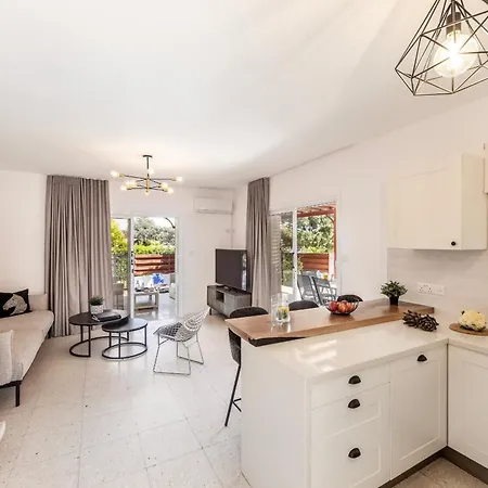 Villa Larnaca Seaside Marina 44 Perivólia