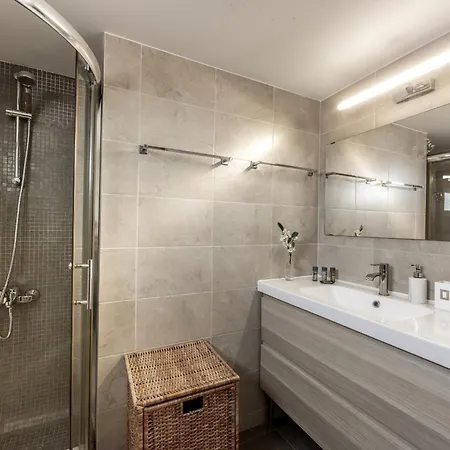 Villa Larnaca Seaside Marina 44 *